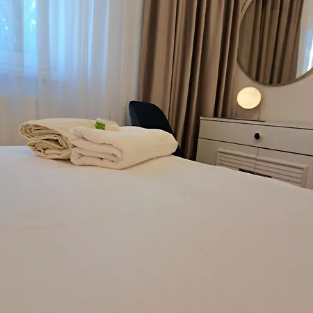 Herastrau 2 * ブカレスト