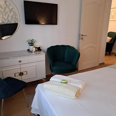 Herastrau 2 Apartamento *